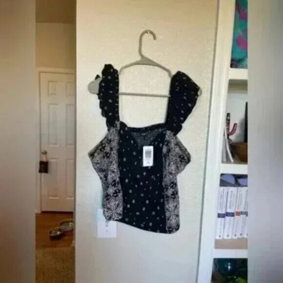 NWT TORRID Challis Smocked Ruffle Trim Crop Top - Picture 6 of 9